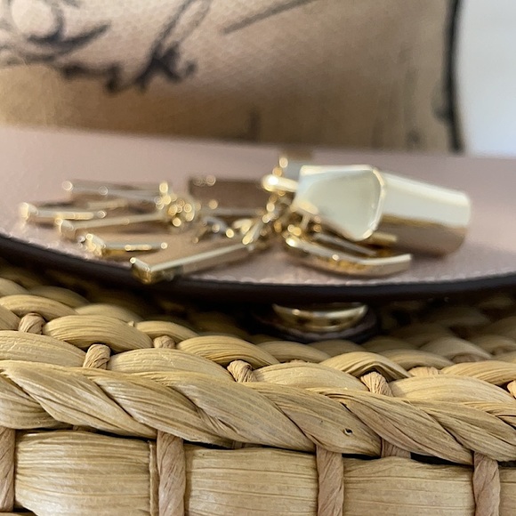 DKNY Elissa Medium Chain Strap Shoulder Bag - Picture 14 of 17